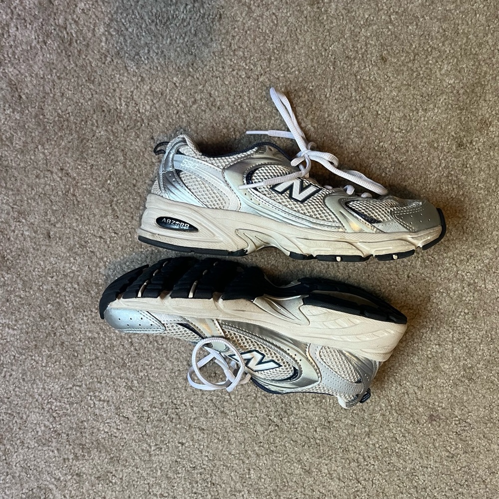 New Balance Metallic Silver Running Shoes - Picture 2 of 7